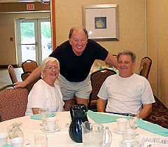 Breakfast-03-George Bee-Richard